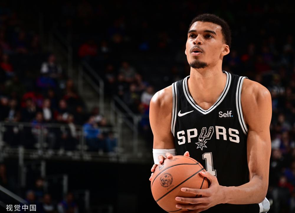 逐渐显现出 逐渐显现出