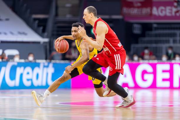 通过不断的 通过不断的