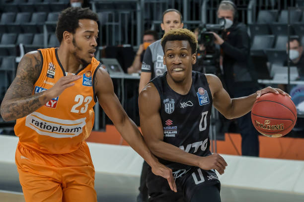 随着时代的 随着时代的